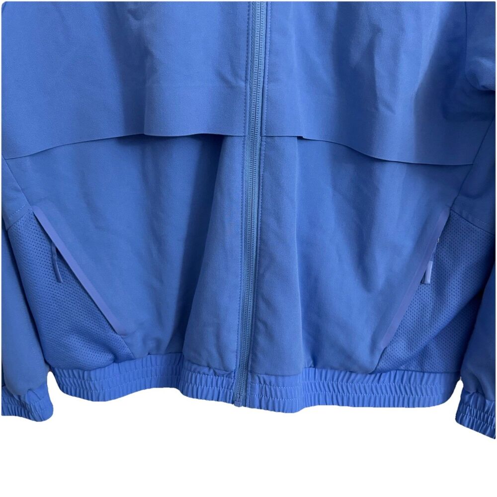 Figs Women's Utility Jacket in Bright Blue - Picture 7 of 10